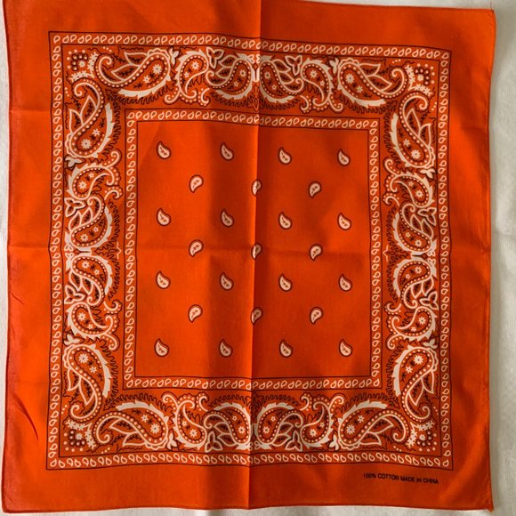 2 bandanas - Picture 2 of 3